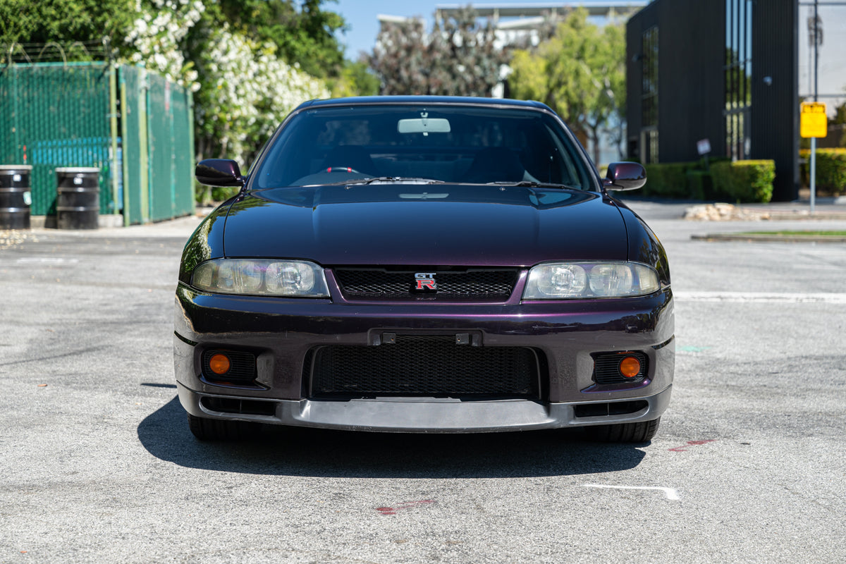 1995 Nissan Skyline Midnight Purple GT-R V-Spec R33 [ECC-243] – EuroClassix